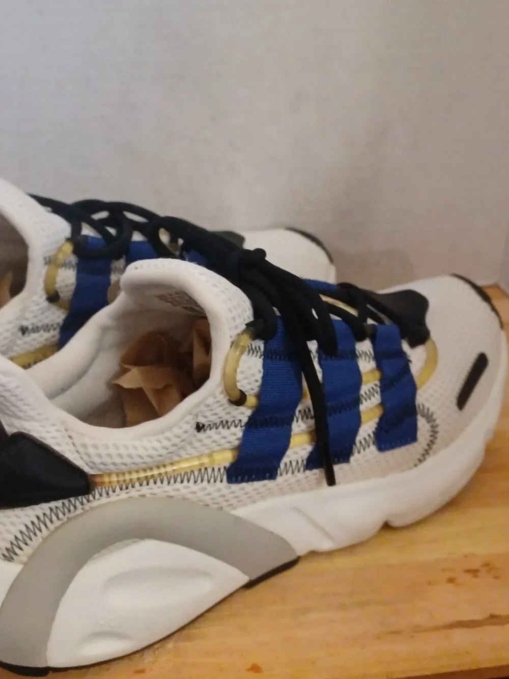 adidas LXCON Cloud White Active Blue Mens size 6